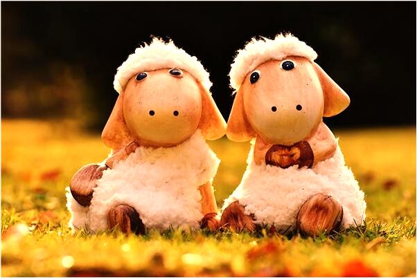 夢見床的旁邊是懸崖是什麼預兆_周公解夢官網