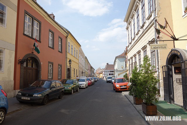 夢見和老公鬧彆扭_周公解夢夢到和老公鬧彆扭是什麼意思_做夢夢見和老公鬧彆扭好不好_周公解夢官網