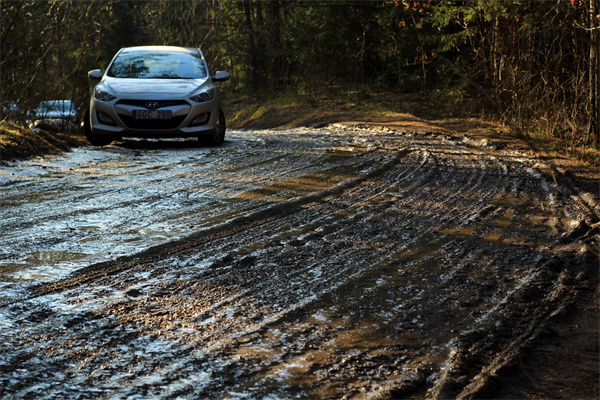 夢到爛泥路代表什麼_周公解夢