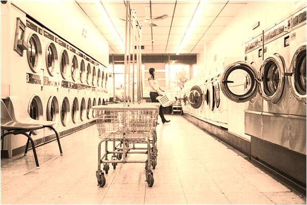 夢見衣服被別人扔到垃圾箱是凶兆還是吉兆_周公解夢官網