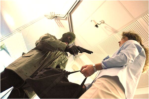 夢見有位乞丐小女孩糾纏自己怎么說_周公解夢官網