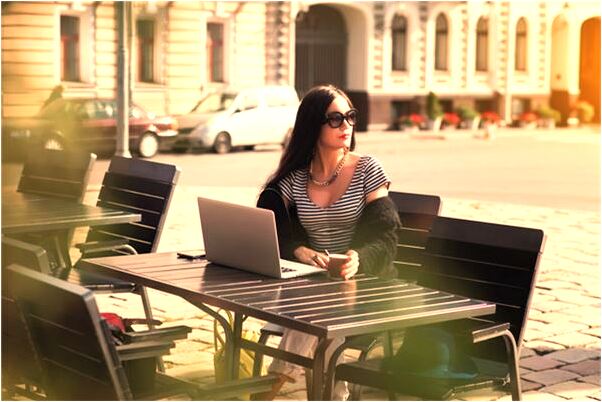 夢到夢別人送紅色髮夾給自己是什麼預兆？_周公解夢官網