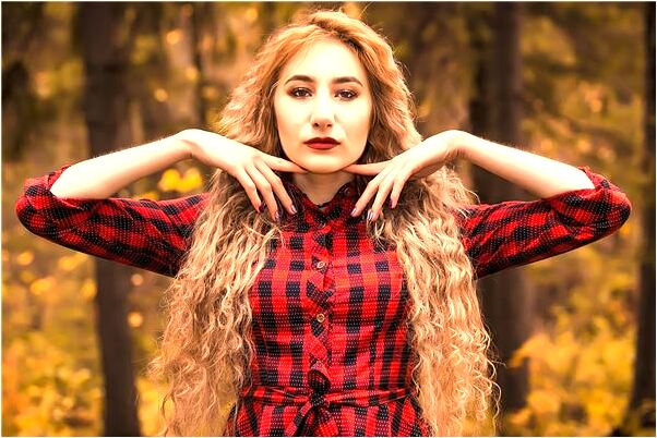 夢見異性朋友親我的嘴有什麼意思嗎_周公解夢官網