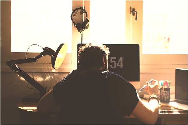 夢見長兄把腿磕破了是什麼預兆？_周公解夢官網