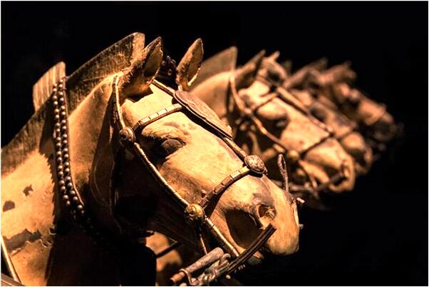 夢見自己兩夫妻吵架預示了什麼_周公解夢官網