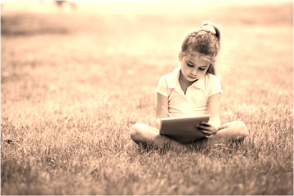 夢見黃蛇在腳邊生小蛇有什麼寓意嗎？_周公解夢官網