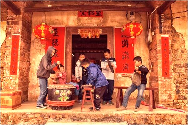 夢到和女朋友做滑翔傘怎么回事_周公解夢官網