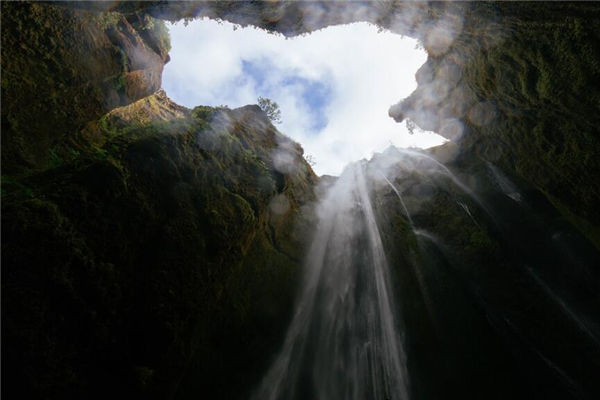 夢見坑是什麼意思_周公解夢