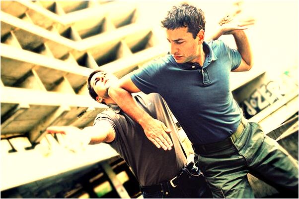 夢見各色衣服有什麼預示嗎_周公解夢官網