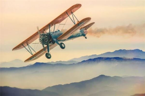 夢見飛機轟炸空襲_周公解夢