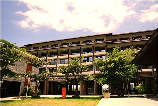 夢見死去的人把我打傷流血會是什麼預兆_周公解夢官網