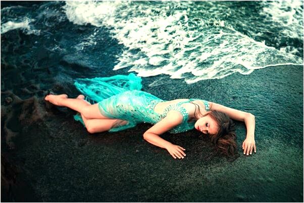 夢見天上掉麵粉是什麼兆頭_周公解夢官網