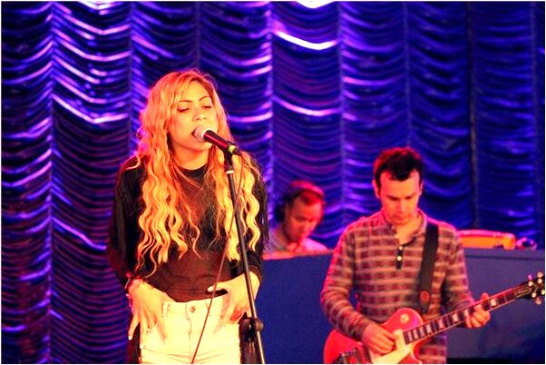 夢到夢抓到一隻野雞是不是好的徵兆呢_周公解夢官網