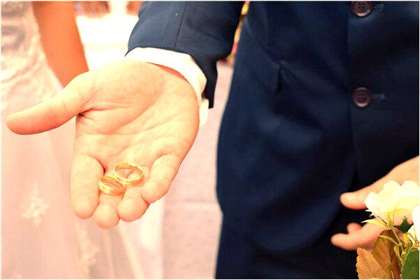 夢到在沙坑往上爬是什麼意思？_周公解夢官網