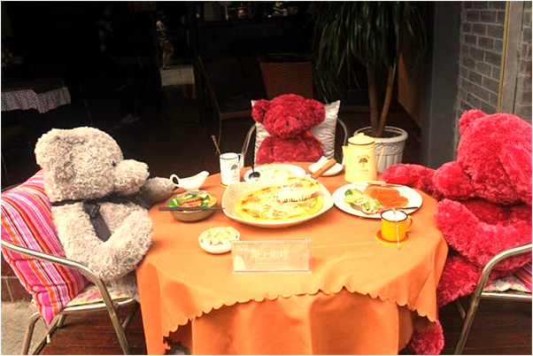 夢到跟男朋友乘火車出去玩有什麼含義_周公解夢官網