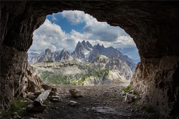 夢見山洞是什麼意思呢_周公解夢