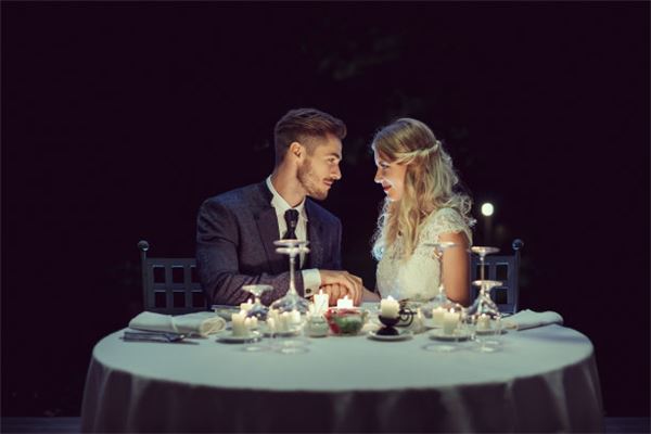 夢見家裡忙著辦喜事_周公解夢