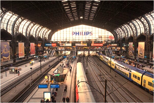 夢到了打雷下大雨手被蛇咬是什麼意思_周公解夢官網