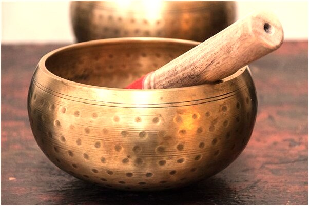 夢見被推下崖有什麼意義嗎_周公解夢官網