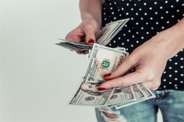 夢到別人給錢_周公解夢