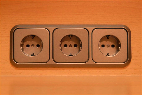 夢到了雨中抱情人預示什麼_周公解夢官網