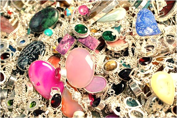 夢見撿到包還給別人是什麼兆頭_周公解夢官網