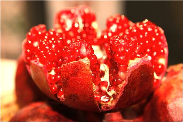 夢見貼好多紅紙預示了什麼_周公解夢官網