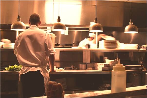 夢到了試穿紅旗袍是什麼徵兆_周公解夢官網