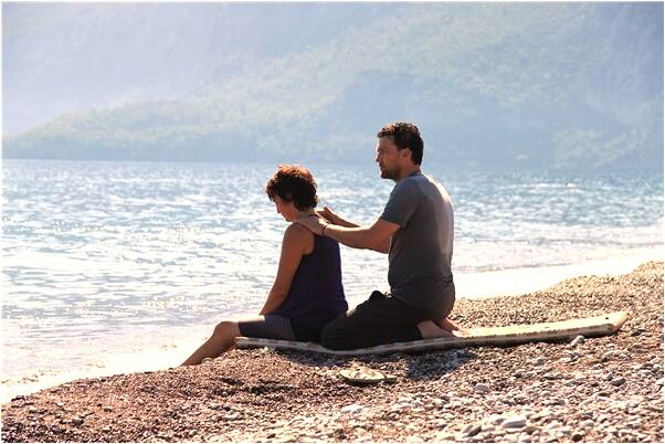 夢到有人在水裡抓蛇預示什麼_周公解夢官網