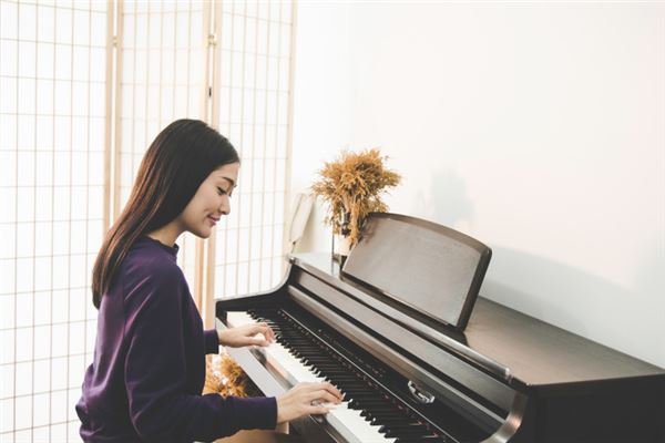 屬蛇的人性格_十二生肖