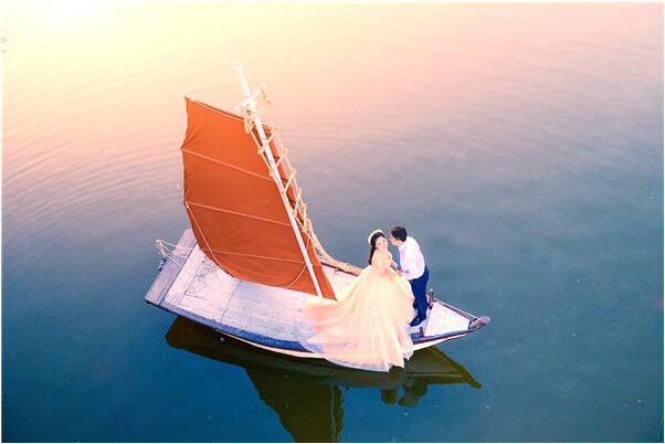 夢到死了之後遇到熟悉的同伴有什麼含義_周公解夢官網