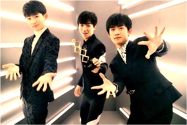 夢到了內褲掉了又馬上穿起是什麼意思_周公解夢官網