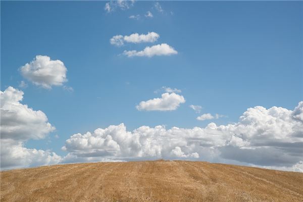 夢見雲彩很漂亮_周公解夢