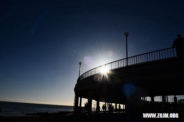 夢見被蚊子咬很多包_周公解夢夢到被蚊子咬很多包是什麼意思_做夢夢見被蚊子咬很多包好不好_周公解夢官網