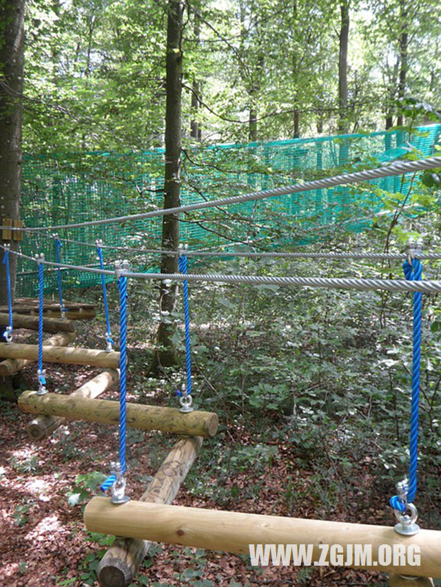 夢見補衣服_周公解夢夢到補衣服是什麼意思_做夢夢見補衣服好不好_周公解夢官網