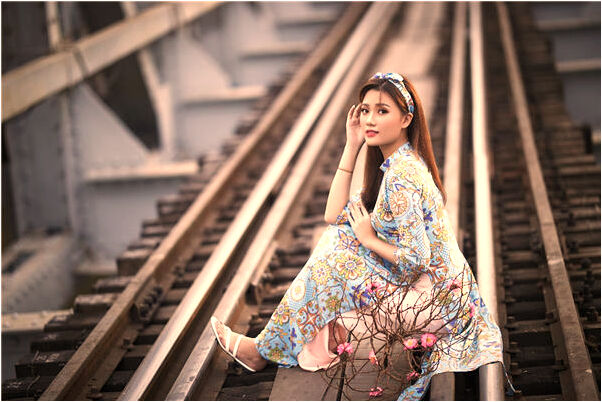 夢到在朋友開的店裡吃東西什麼寓意_周公解夢官網