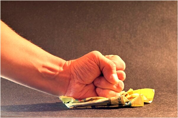 夢見死人和墓碑有什麼預示嗎_周公解夢官網