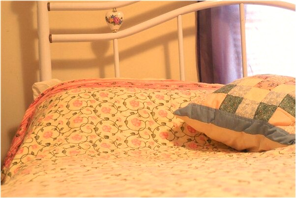 夢到了情人送我一瓶香水代表著什麼_周公解夢官網