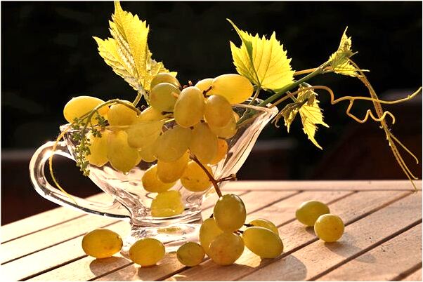 夢到宿舍睡覺很是吵鬧預示了什麼_周公解夢官網