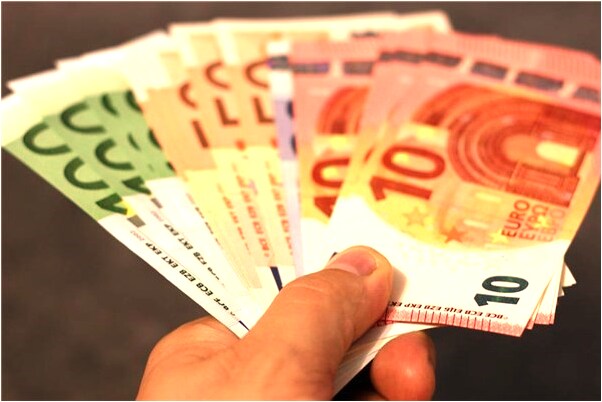 夢到了自己又穿上了西服啥意思_周公解夢官網