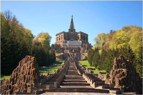 夢到買了只羊什麼寓意_周公解夢官網