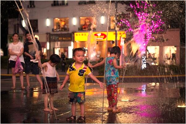 夢到了躲外甥的車人攆著把房撞塌是什麼徵兆_周公解夢官網