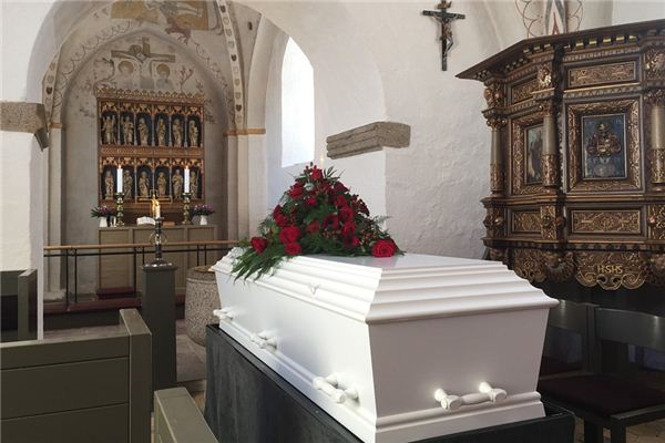 夢到奶奶的棺材很漂亮啥意思_周公解夢