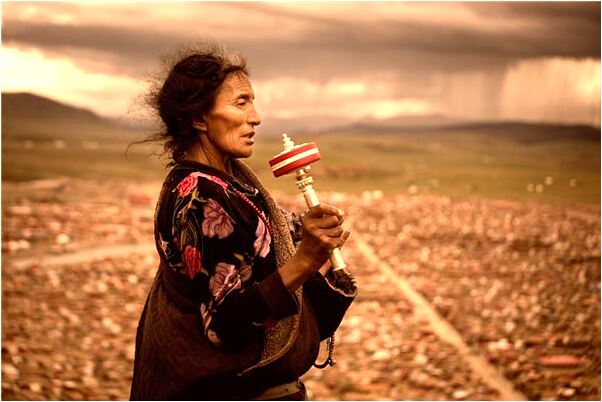 夢見飛碟從天入侵會是什麼預兆_周公解夢官網