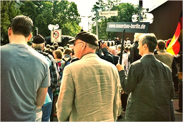 夢到穿黑色的裙子是吉兆嗎?_周公解夢官網