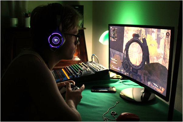 夢見有人掉進白灰坑了好不好_周公解夢官網