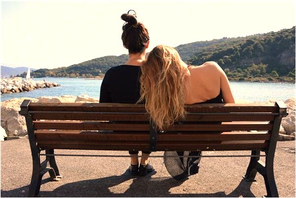 夢到了自己坐在車子後面怎么回事_周公解夢官網