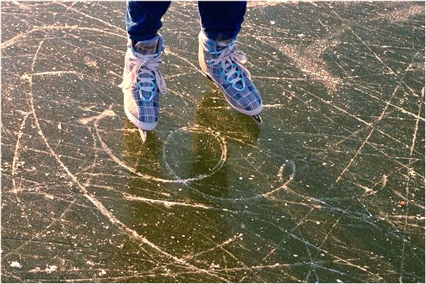 夢到了和父母吵架理家出走什麼預兆_周公解夢官網