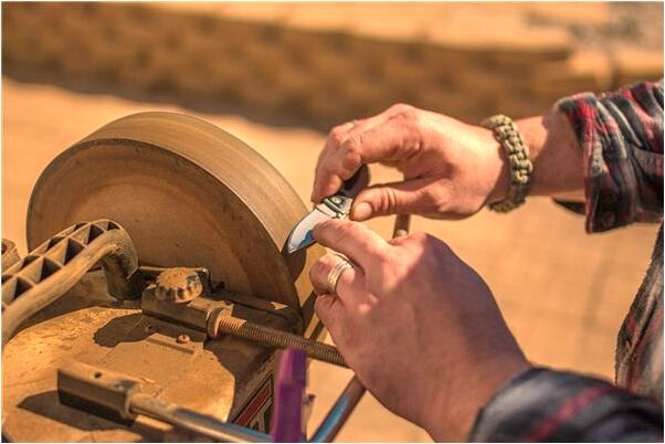 夢見在湖邊有什麼徵兆_周公解夢官網