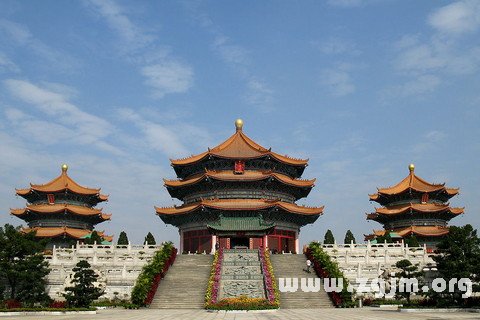Dream of Taoist temple
